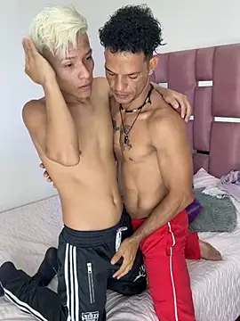 Snapshot of MaxyRyan chatting on 02/10/26, 01:04 MaxyRyan online show from 02/10/26, 01:04