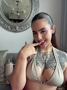 Im Anto online show from 07/26/26, 04:58