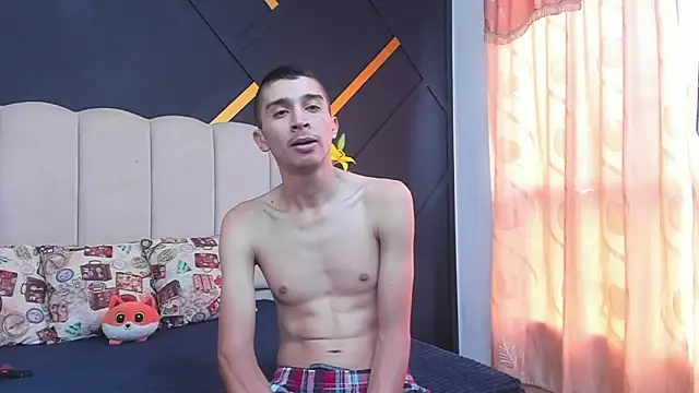 MiaANDrony online show from 02/25/26, 12:59