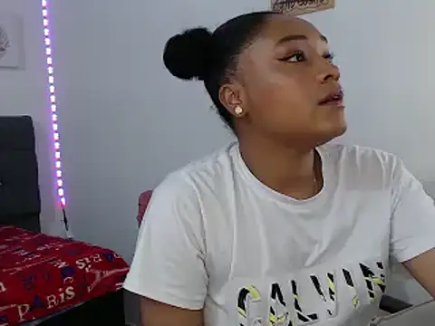 latin riahnna jp online show from 03/03/26, 11:21