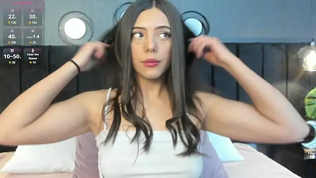 Snapshot of Sophi_rae chatting on 02/17/26, 08:15 Sophi rae online show from 02/17/26, 08:15