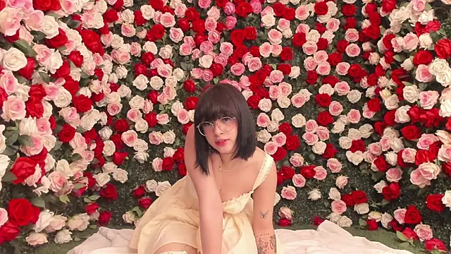 Snapshot of salome_velour chatting on 06/03/26, 12:41 salome velour online show from 06/03/26, 12:41