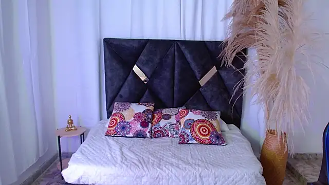 nikoo 18 online show from 02/23/26, 01:52