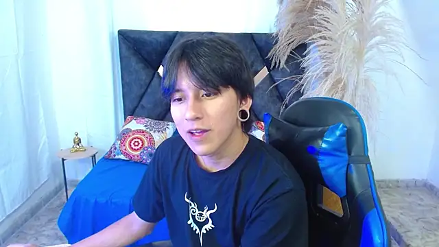 nikoo 18 online show from 03/10/26, 01:27