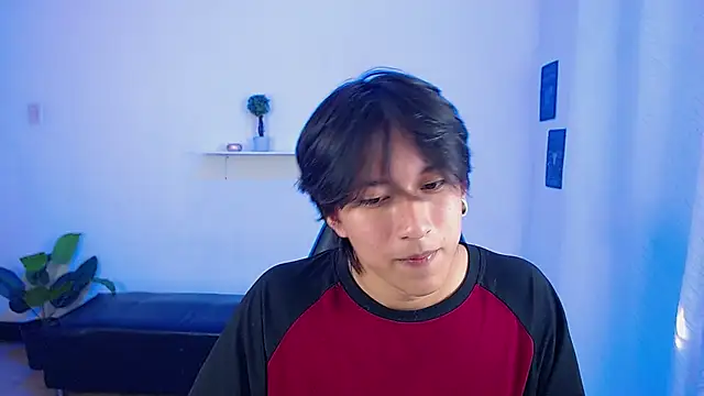 nikoo 18 online show from 04/21/26, 02:23