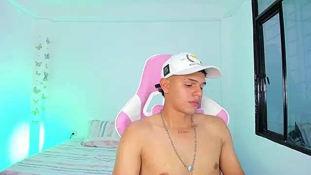 Snapshot of Adrian_Prime_ chatting on 02/04/26, 06:36 Adrian Prime online show from 02/04/26, 06:36