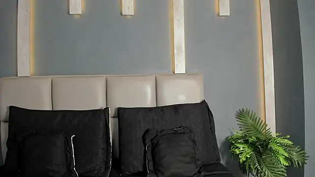 Snapshot of TSExoticFuck chatting on 03/03/26, 07:53 TSExoticFuck online show from 03/03/26, 07:53