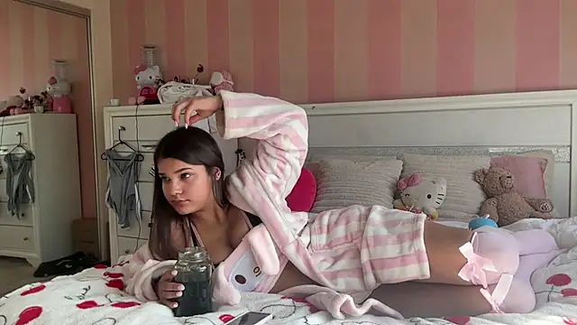 TheDaisyPink online show from 02/06/26, 09:51