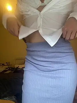 Snapshot of kadycatxx chatting on 02/17/26, 04:24 kadycatxx online show from 02/17/26, 04:24