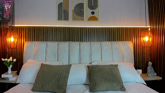 LisaLain online show from 03/26/26, 12:00