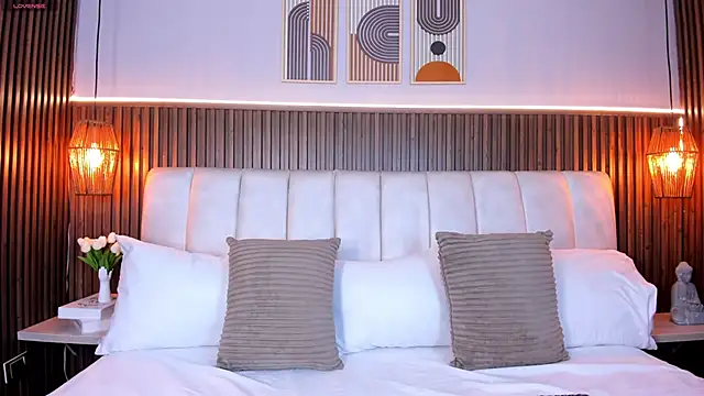 LisaLain online show from 04/01/26, 12:06