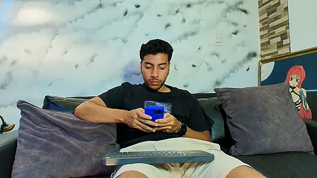 Snapshot of Max_Hornye chatting on 02/05/26, 07:07 Max Hornye online show from 02/05/26, 07:07