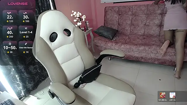 Snapshot of NatashaHot158 chatting on 02/13/26, 07:43 NatashaHot158 online show from 02/13/26, 07:43