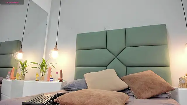 Fany Lopez online show from 03/27/26, 06:40