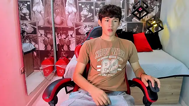 Christian Foxx online show from 05/03/26, 01:39