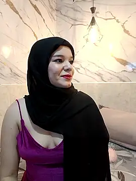 Snapshot of _Nadiiaa chatting on 02/04/26, 01:28 Nadiiaa online show from 02/04/26, 01:28