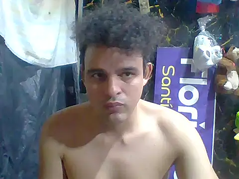 Snapshot of polla_large_active chatting on 08/03/26, 01:26 polla large active online show from 08/03/26, 01:26