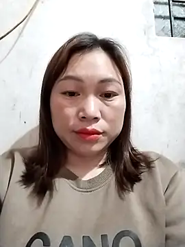 Snapshot of cong1122 chatting on 02/25/26, 03:32 cong1122 online show from 02/25/26, 03:32