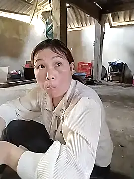 Snapshot of cong1122 chatting on 02/27/26, 06:13 cong1122 online show from 02/27/26, 06:13