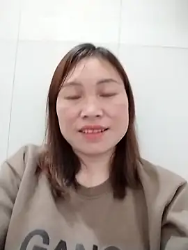 Snapshot of cong1122 chatting on 03/01/26, 01:02 cong1122 online show from 03/01/26, 01:02