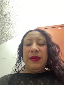 Snapshot of Ximena_firee chatting on 02/18/26, 11:28 Ximena firee online show from 02/18/26, 11:28