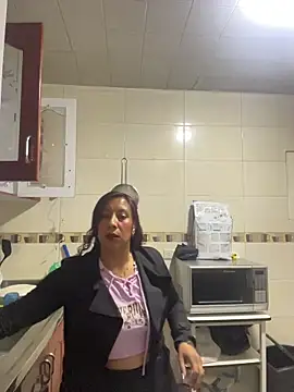 Snapshot of Ximena_firee chatting on 02/19/26, 11:17 Ximena firee online show from 02/19/26, 11:17