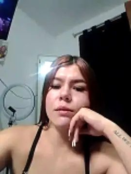 EmiNavarro online show from 06/22/26, 06:27