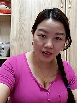 Jennie dogy online show from 04/28/26, 02:27