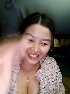 Jennie dogy online show from 04/29/26, 05:30