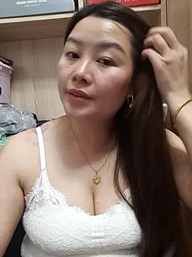Snapshot of Jennie_dogy chatting on 05/14/26, 02:24 Jennie dogy online show from 05/14/26, 02:24