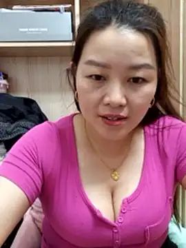 Snapshot of Jennie_dogy chatting on 05/20/26, 02:23 Jennie dogy online show from 05/20/26, 02:23