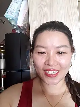 Snapshot of Jennie_dogy chatting on 06/06/26, 01:11 Jennie dogy online show from 06/06/26, 01:11