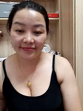 Snapshot of Jennie_dogy chatting on 06/07/26, 02:21 Jennie dogy online show from 06/07/26, 02:21