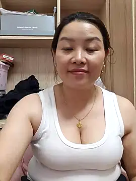 Snapshot of Jennie_dogy chatting on 06/09/26, 01:45 Jennie dogy online show from 06/09/26, 01:45
