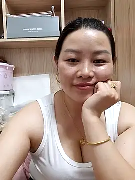 Snapshot of Jennie_dogy chatting on 06/18/26, 01:15 Jennie dogy online show from 06/18/26, 01:15