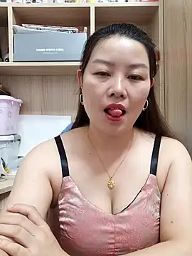 Snapshot of Jennie_dogy chatting on 06/22/26, 01:51 Jennie dogy online show from 06/22/26, 01:51