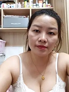 Snapshot of Jennie_dogy chatting on 06/22/26, 04:53 Jennie dogy online show from 06/22/26, 04:53