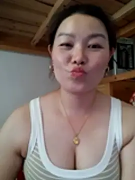 Snapshot of Jennie_dogy chatting on 07/23/26, 07:06 Jennie dogy online show from 07/23/26, 07:06