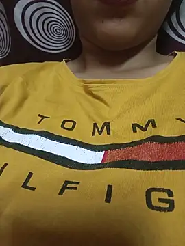 komalsharma99 online show from 05/10/26, 08:58