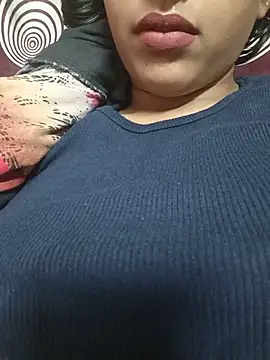 komalsharma99 online show from 05/21/26, 07:32