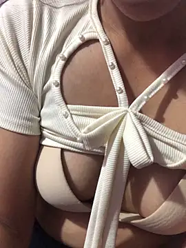 Snapshot of Cheng_baby chatting on 03/05/26, 12:06 Cheng baby online show from 03/05/26, 12:06