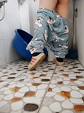 LiilyZi online show from 02/09/26, 12:47