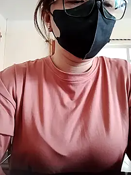 LiilyZi online show from 03/16/26, 01:44