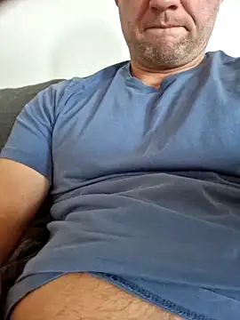 Snapshot of Tommyzzzzzz chatting on 05/08/26, 03:17 Tommyzzzzzz online show from 05/08/26, 03:17