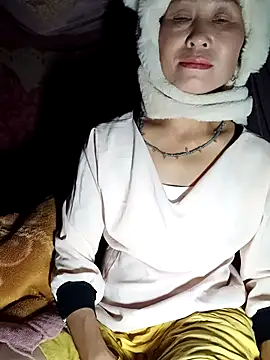 witch-xx online show from 03/18/26, 05:49