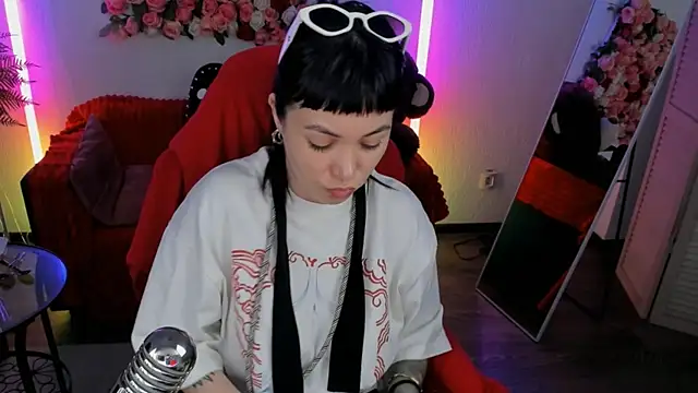 NeoGeisha online show from 05/19/26, 01:39
