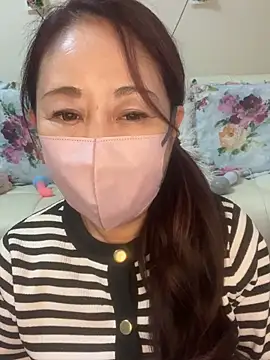 Snapshot of Nokaze-LOVE chatting on 03/04/26, 08:31 Nokaze-LOVE online show from 03/04/26, 08:31