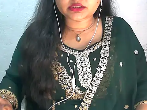 Saniya K2 online show from 06/26/26, 04:33