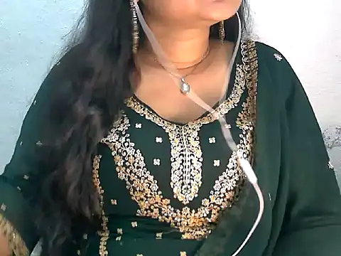 Saniya K2 online show from 07/25/26, 04:15