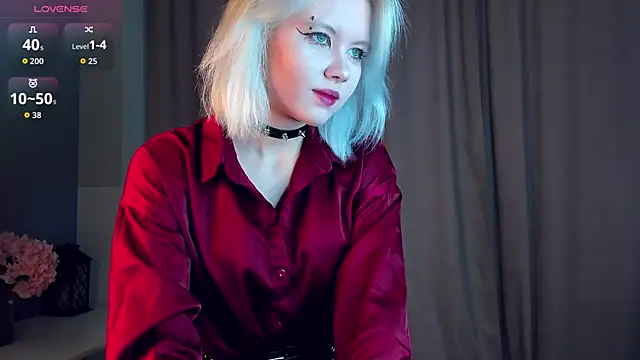 GoldenLenarz online show from 03/25/26, 11:05